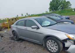 2013 CHRYSLER 200 LX