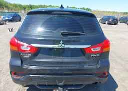 2018 MITSUBISHI RVR