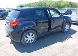 2018 MITSUBISHI RVR