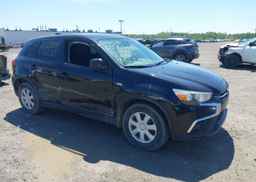 2018 MITSUBISHI RVR