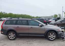2010 VOLVO XC70 3.2
