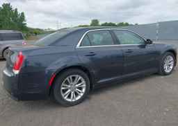 2016 CHRYSLER 300 LIMITED