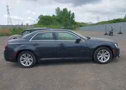 2016 CHRYSLER 300 LIMITED