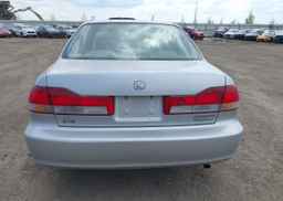 2002 HONDA ACCORD SE