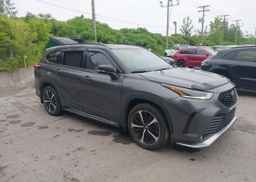 2022 TOYOTA HIGHLANDER XSE