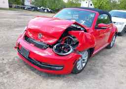 2013 VOLKSWAGEN BEETLE