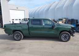 2024 NISSAN FRONTIER