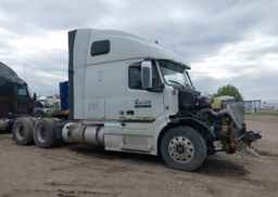 2018 VOLVO VNL