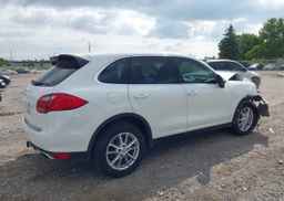 2013 PORSCHE CAYENNE DIESEL