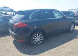 2011 PORSCHE CAYENNE