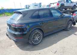 2023 PORSCHE CAYENNE PLATINUM EDITION