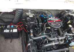2007 GLASTRON semi outboard