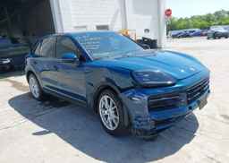 2024 PORSCHE CAYENNE