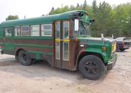 1984 CHEVROLET S6000 B6P042