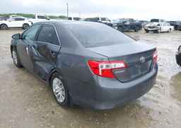 2014 TOYOTA CAMRY