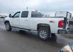 2011 CHEVROLET SILVERADO K3500 LTZ