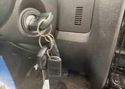 2010 FORD ESCAPE LIMITED