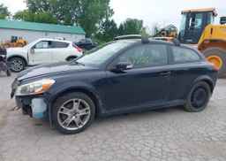 2011 VOLVO C30