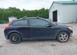 2011 VOLVO C30
