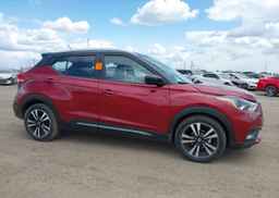 2020 NISSAN KICKS SR