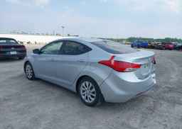 2013 HYUNDAI ELANTRA GL