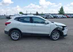 2017 NISSAN QASHQAI S