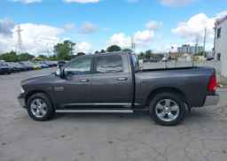 2015 RAM 1500 SLT