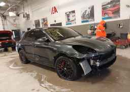 2018 PORSCHE MACAN GTS