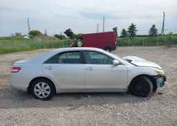 2010 TOYOTA CAMRY SE