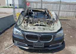 2013 BMW 750 XI