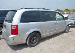 2010 DODGE GRAND CARAVAN SE