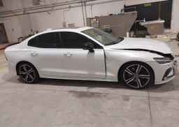 2020 VOLVO S60 T6 R-DESIGN