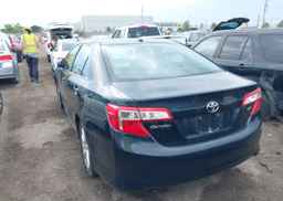 2014 TOYOTA CAMRY