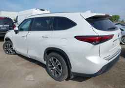 2023 TOYOTA HIGHLANDER HYBRID XLE