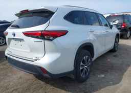 2023 TOYOTA HIGHLANDER HYBRID XLE