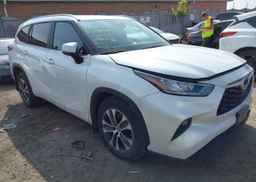2023 TOYOTA HIGHLANDER HYBRID XLE