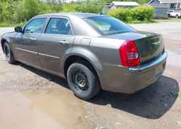 2010 CHRYSLER 300 LIMITED
