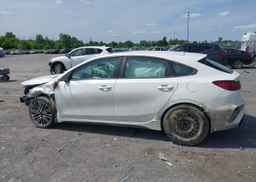 2022 KIA FORTE GT