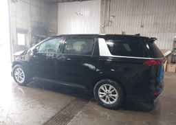 2023 KIA CARNIVAL LX