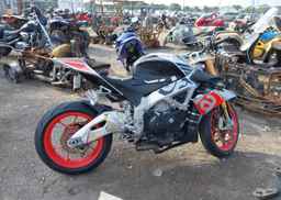 2016 APRILIA TUONO V4 1100 ABS