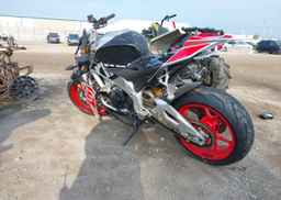 2016 APRILIA TUONO V4 1100 ABS
