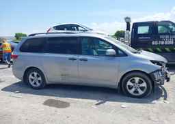 2016 TOYOTA SIENNA 7 PASSENGER