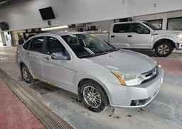 2010 FORD FOCUS SE