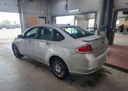 2010 FORD FOCUS SE