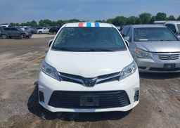 2020 TOYOTA SIENNA LE