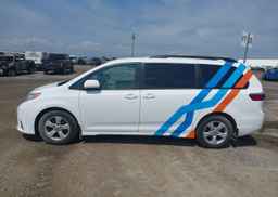 2020 TOYOTA SIENNA LE