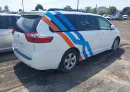 2020 TOYOTA SIENNA LE