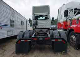 2025 INTERNATIONAL LT625