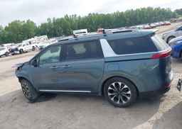 2022 KIA CARNIVAL EX