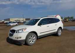 2011 CHEVROLET TRAVERSE LS